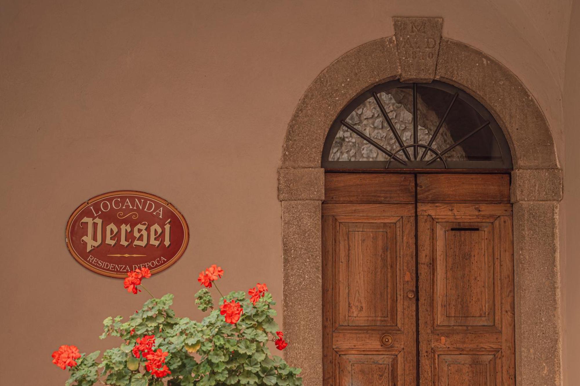 Locanda Persei Bed and Breakfast Prossedi Exterior foto